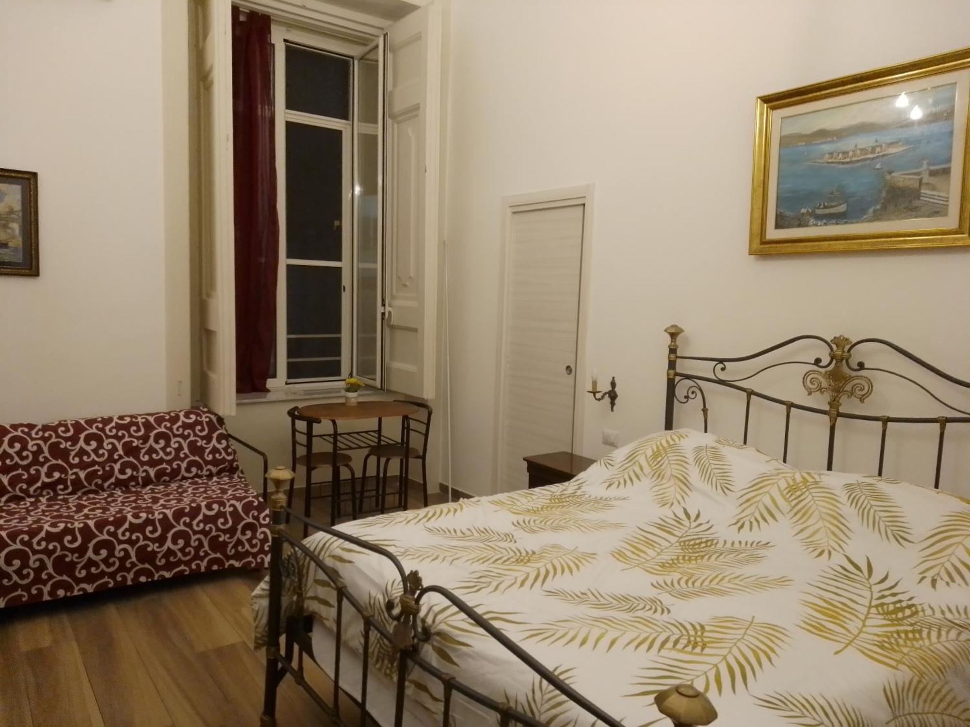 B&B Palazzo Sersale Napoli Buitenkant foto