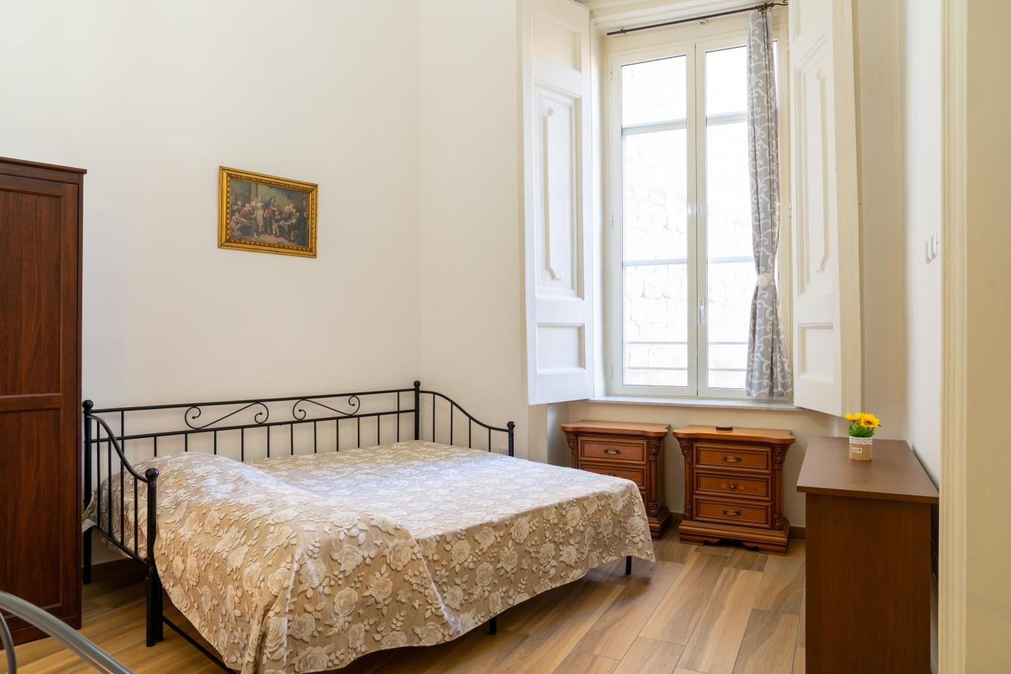 B&B Palazzo Sersale Napoli Buitenkant foto