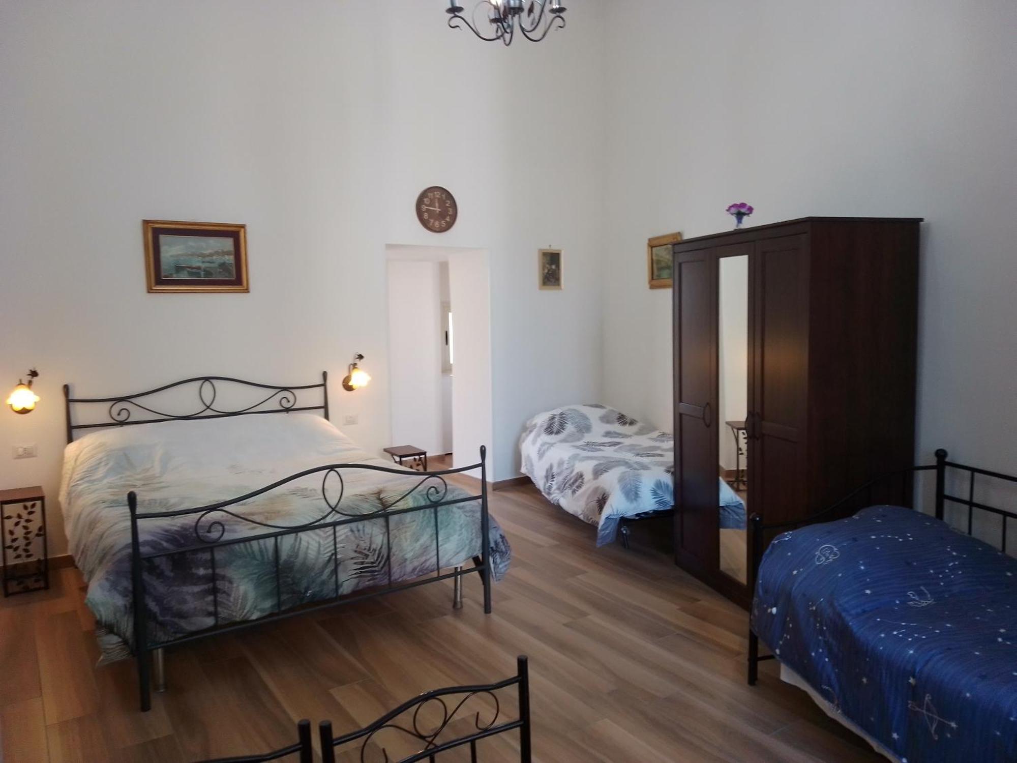 B&B Palazzo Sersale Napoli Buitenkant foto